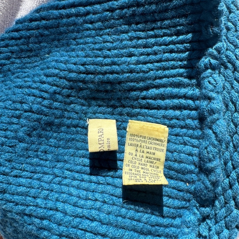 100% Cashmere Eric Bompard Men’s Blue Knit Beanie - Picture 5 of 8